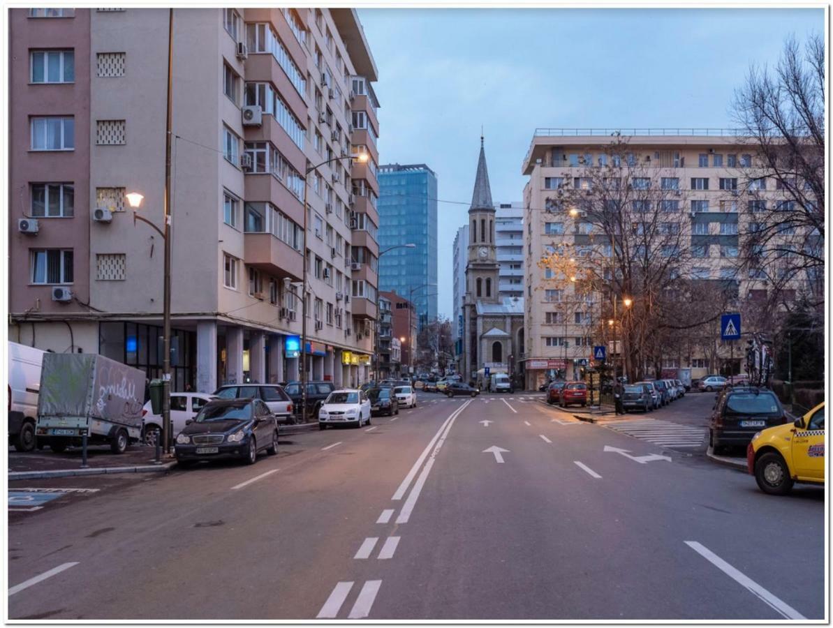 Luxury Downtown Apartment Bucharest Exterior photo